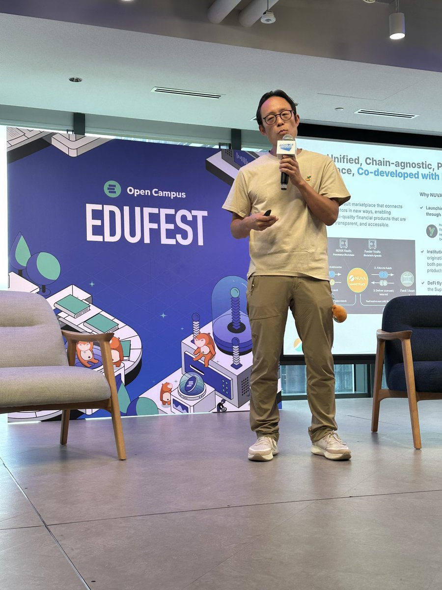 alanlau999's tweet photo. Check out who’s kicking off #EDUFest @opencampus_xyz! @animocabrands founder @ysiu talking about tokenising education and how it democratise access and incentivise participation https://t.co/rYScqQaTRk