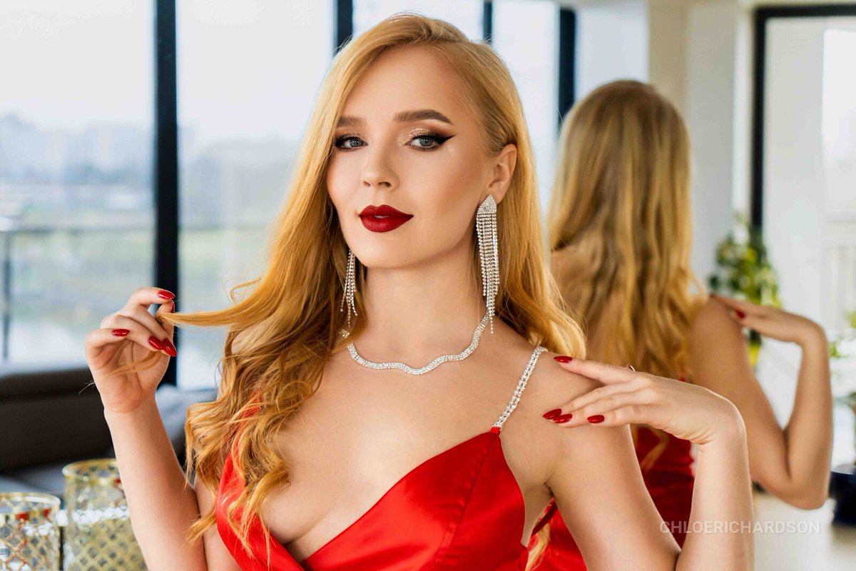 classy and sassy and just a little bit n... ?:) <a href="/LiveJasmin/">LiveJasmin</a>