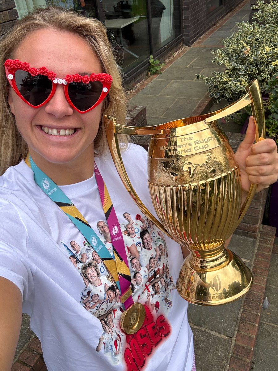 Red Roses tweet media