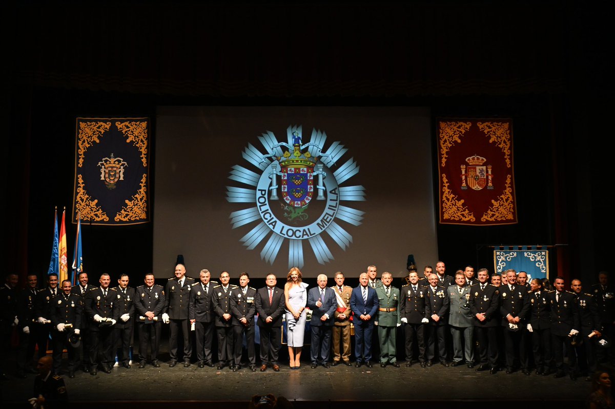 Sabrina Moh 🌹 (@sabrinamohh) on Twitter photo Feliz día de San Rafael Arcángel a la <a href="/policia_localML/">Policia Local de Melilla</a>. Nuestro reconocimiento por la profesionalidad, dedicación y servicio a la ciudadanía y agradecimiento por vuestro esfuerzo y compromiso diario con la seguridad y bienestar de todos los melillenses. 👮🏼👮♀️💙 #Melilla Feliz día de San Rafael Arcángel a la <a href="/policia_localML/">Policia Local de Melilla</a>. Nuestro reconocimiento por la profesionalidad, dedicación y servicio a la ciudadanía y agradecimiento por vuestro esfuerzo y compromiso diario con la seguridad y bienestar de todos los melillenses. 👮🏼👮♀️💙 #Melilla