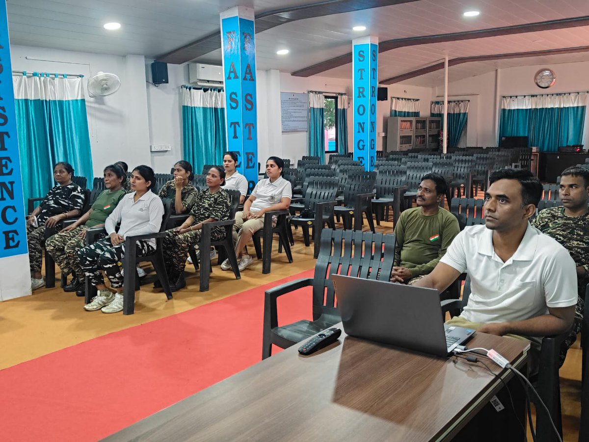 Health and sanitation shivir for safayee suraksha mitra, at Unit Hqr Nagpur on 27/09/2025.
#SwachhataHiSeva2025 
#SHS2025