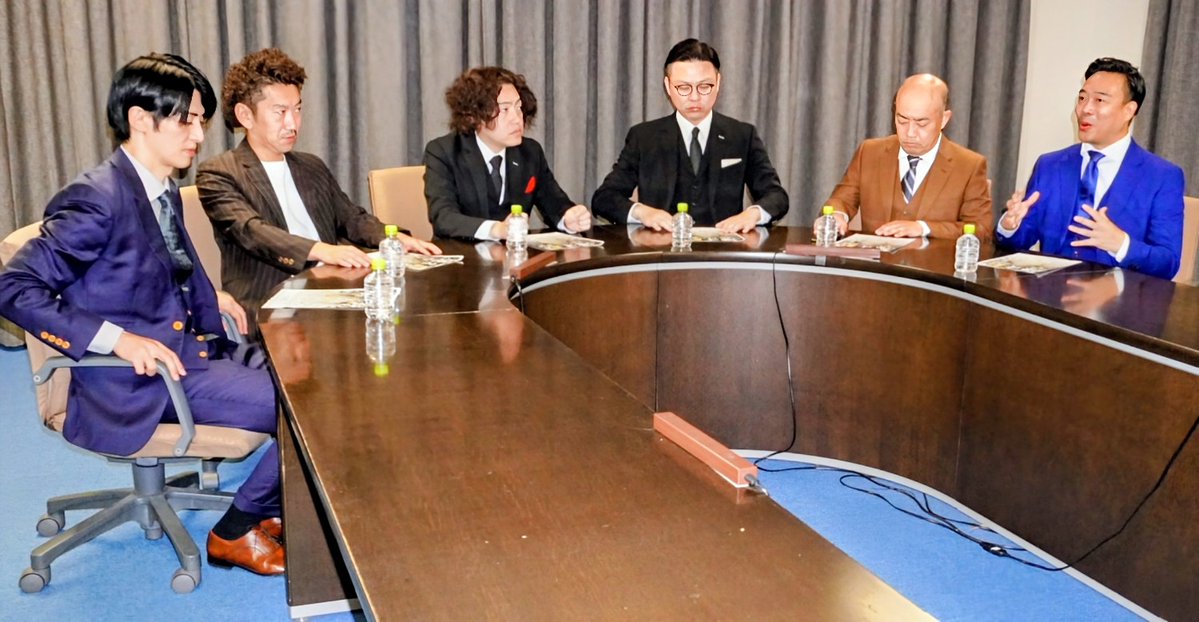 HiroshiHatayama's tweet image. #THESECOND
歴代王者3組ライブ
#漫才匠
（10月27日NGK　12月1日ルミネtheよしもと）
出演者取材

6人全員40代も
コンビ結成は偶然受賞順に
#ギャロップ
2003年12月
#ガクテンソク
05年9月
#ツートライブ
08年5月
と微妙差

「1時間半なのでネタ2本ずつとトーク予定」「1番ウケたい」

中年の🌠大集合👏