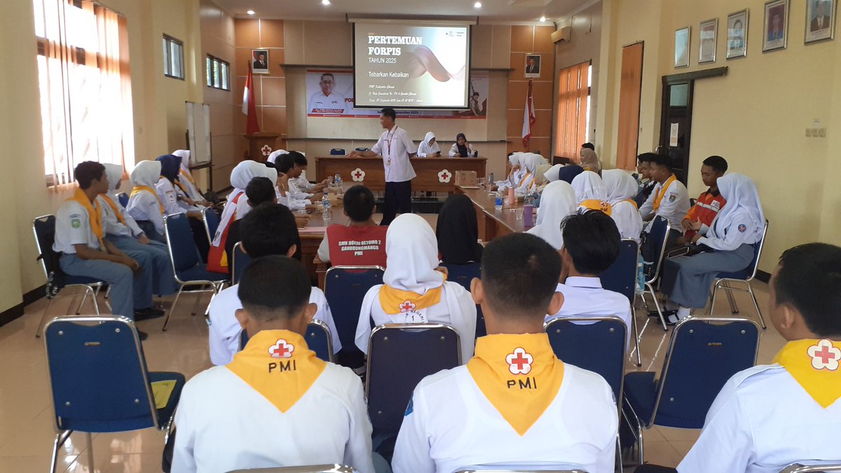 pmi_cilacap's tweet photo. 7 materi PMR https://t.co/21yxlq3lXV