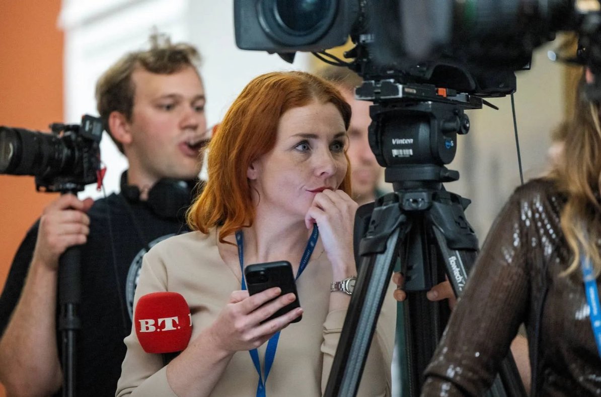 Anne Katrine Restrup (@akrestrup) on Twitter photo JOBNYT: Jeg er rykket til det jyske og til <a href="/tvmidtvest/">TV MIDTVEST</a> som politisk reporter. Her skal jeg prøve kræfter med tv, være med til at udvikle digital kvalitetsjournalistik, og sørge for, at vi går endnu mere systematisk og kritisk til de politiske dagsordener, der fylder herovre. Kan JOBNYT: Jeg er rykket til det jyske og til <a href="/tvmidtvest/">TV MIDTVEST</a> som politisk reporter. Her skal jeg prøve kræfter med tv, være med til at udvikle digital kvalitetsjournalistik, og sørge for, at vi går endnu mere systematisk og kritisk til de politiske dagsordener, der fylder herovre. Kan