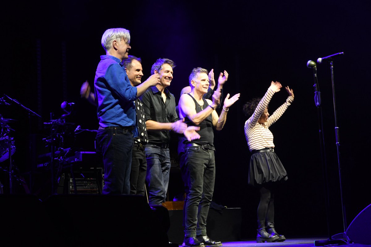 .<a href="/nottinghamarena/">Motorpoint Arena Nottingham</a> 💙 28.09.25 

Tour debuts for A Walk In The Woods and Wait On Me. Full setlist: deaconblue.com/set-lists/28-0…

 ⏩ Next stop: Utilita Arena, Sheffield