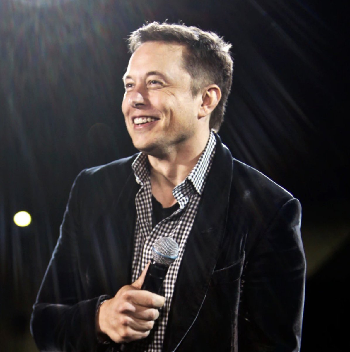 MAGAVoice's tweet image. Do you support Elon Musk going back to exposing the Democrat Party on a daily basis ?
YES or NO ?