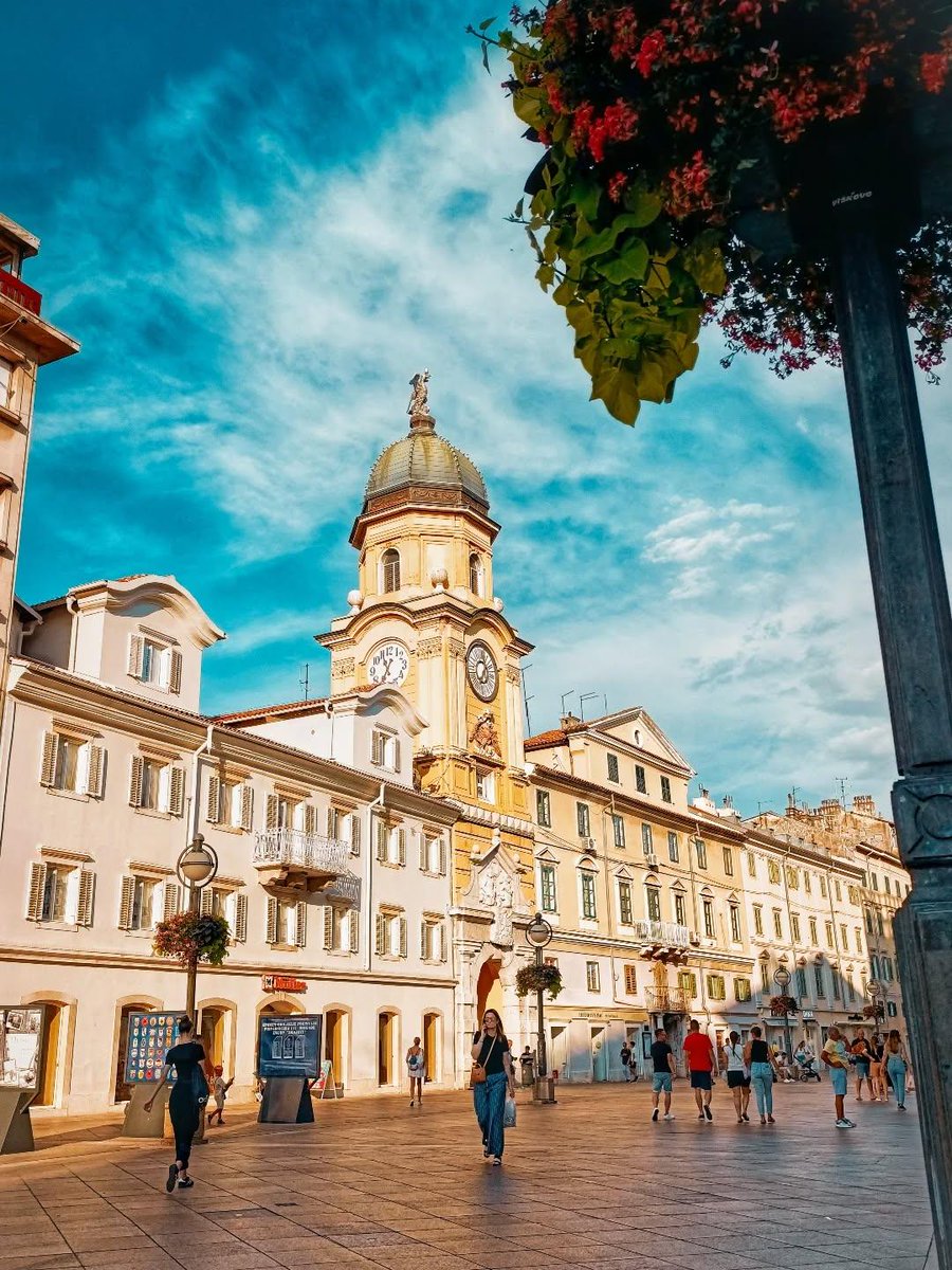 Rijeka is the kind of city where you grab a coffee… and suddenly it’s three hours later ☕🌊 
 
📷 @in_lo_7
#OnlyInCroatia #CroatiaFullOfLife