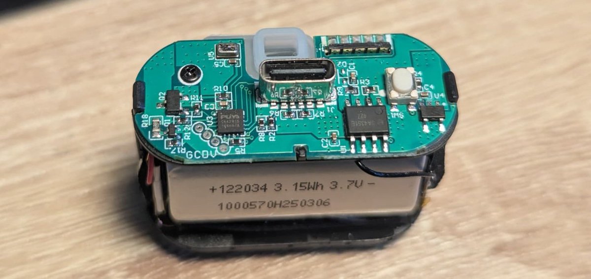 dfrobotcn's tweet image. This is a brilliant feat of resourcefulness, transforming a microcontroller from a disposable vape into a surprisingly capable web server!
🤖For more details: bogdanthegeek.github.io/blog/projects/…
