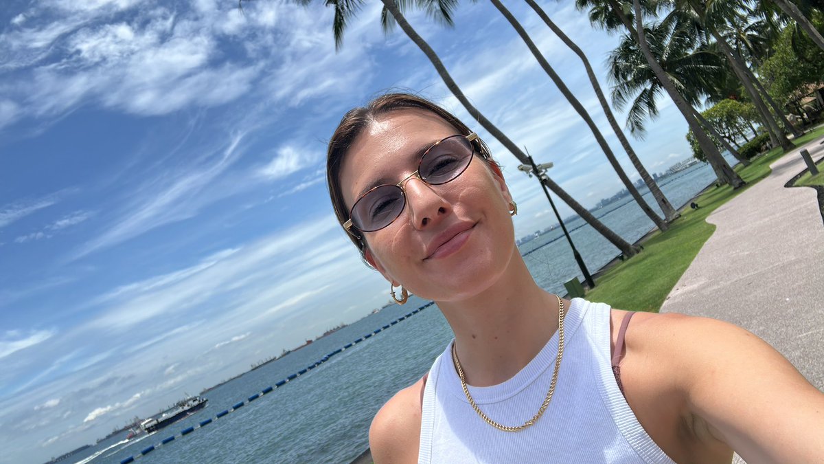 My 7-step survival guide for @Token2049 week in Singapore.

Everyone is in town and so am I. For me, it feels like coming home - I spent 9 years of my life in the Lion City.

This week is probably the most vibrant one to be here: it’s not just Token2049 but also Formula 1 race