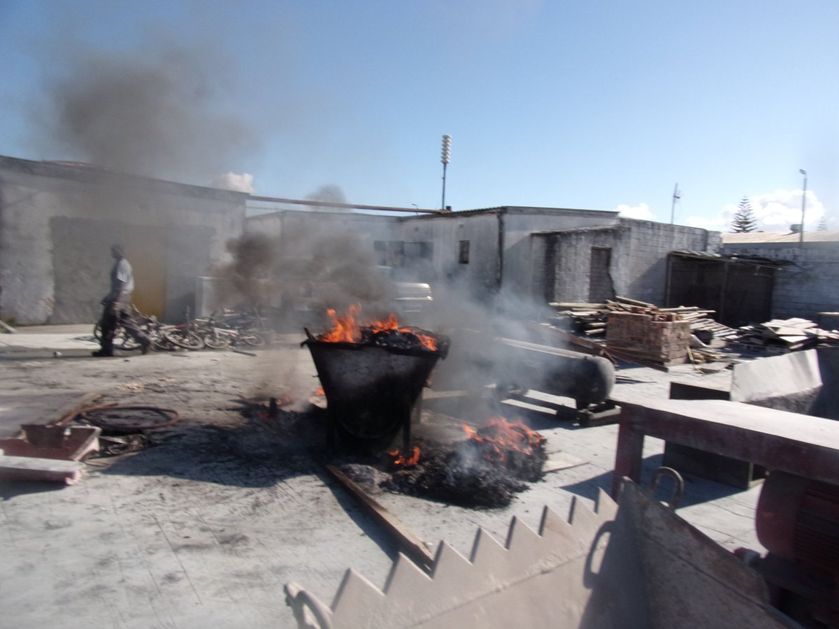 FrancineHigham's tweet image. On Friday, we marked #WorldEnvironmentalHealthDay, highlighting how clean air = healthier communities.

You can help by:
📷 Carpooling or using public transport
📷 Avoiding waste burning
📷 Using solar energy

Read more: shorturl.at/Em8Ds

Let’s keep @CityofCT’s air clean!