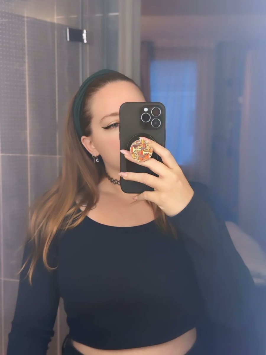 petitecassie's tweet photo. Après le TDF des toilettes de resto est ce qu'on tenterait pas les SDB d'hôtels ?
#sdb #hotel #deplacements https://t.co/JfEqjn6WtN