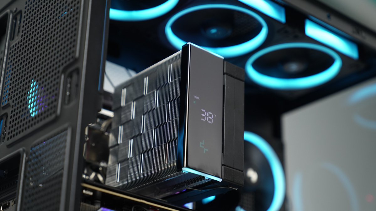 DeepCool_JAPAN's tweet image. 「AK400 DIGITAL SE」
冷却性能と実用性を両立した新しいスタンダード。
デジタルパネルでCPU温度や使用率をリアルタイムで確認でき、安心して長時間の作業やゲームを楽しめます🤩

#DeepCool #ゲーミングpc #CPUクーラー