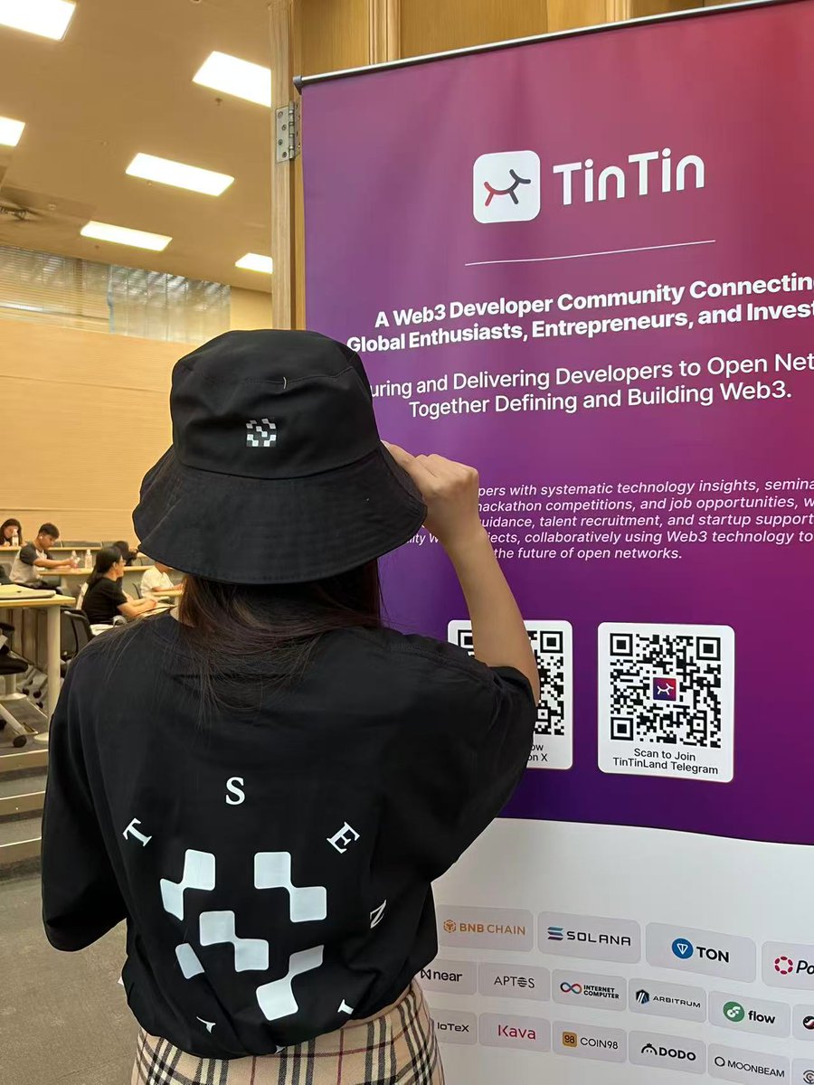 [<a href="/SentientAGI/">Sentient</a>  University Tour | Shenzhen University] The event has begun! 🎉

It's already full even before <a href="/sandeepnailwal/">Sandeep | CEO, Polygon Foundation (※,※)</a>  arrives, so hurry up if you haven't already! 🐛

🔗 Registration: luma.com/war0urem