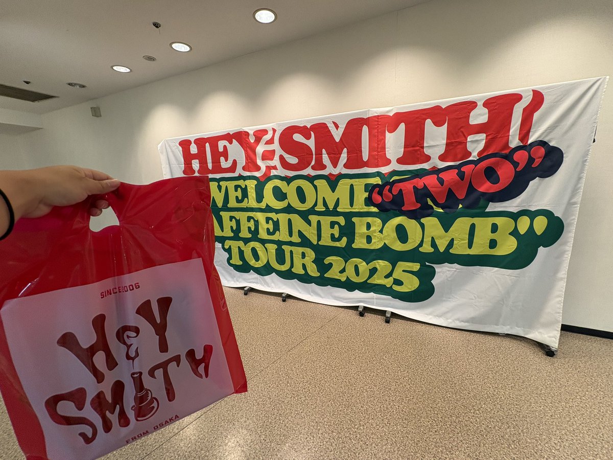 HEY-SMITH先行物販

チェリコ先行物販なかった残念……
Ｔシャツはヘイですぅ