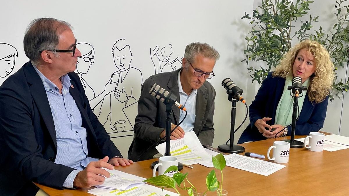 PresdteCGCAFE's tweet image. 🌱Las comunidades de propietarios van asumiendo poco a poco el reto es avanzar hacia sistemas de #calefacción más eficientes. 

✅Gracias #ISTA por invitarme a hablar de este desafío en el video podcast &quot;Conexión Energética&quot;, que se emitirá muy pronto... 
#CGCAFE
#AFColegiados