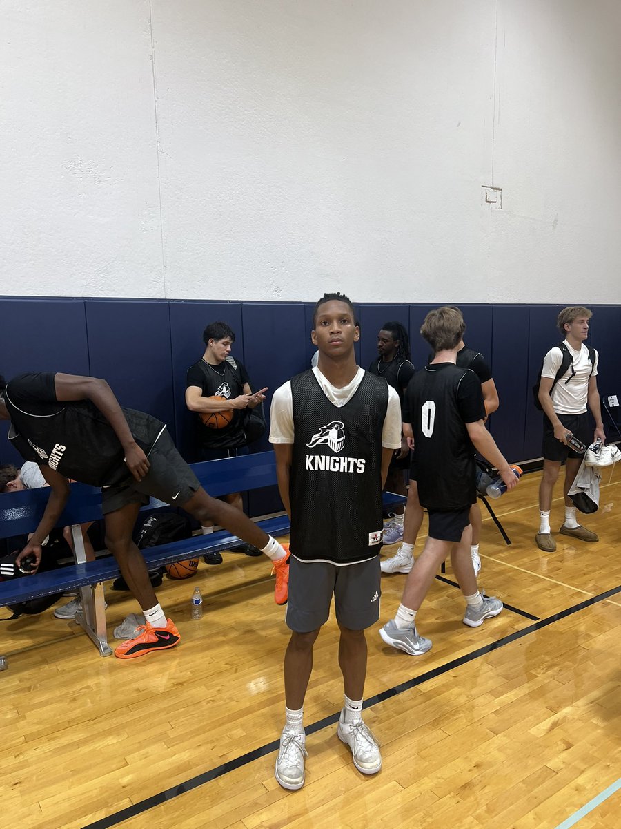 Class of 2026 6’2” combo guard <a href="/IGipson23/">Isaiah Gipson</a> of <a href="/KanelandBBall/">Kaneland Basketball</a> was attacking the rim off the bounce scoring, setting up teammates in win over <a href="/OEWolvesbball/">Oswego East Bball</a>. Getting out in transition, making plays in halfcourt. #risefallleague