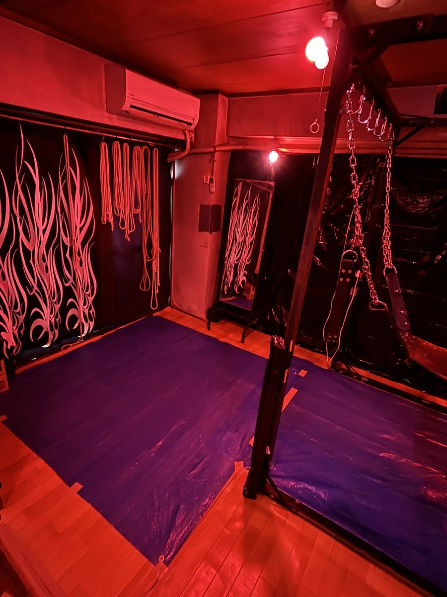 昨日は開店前から長時間色々とお話し頂きお取り計らいありがとうございました。
東海にはこのようなコンセプトのお店がないので、名古屋でも出来れば…
経営に乗り出そうかと思っておりますw
27年間お疲れ様でした。