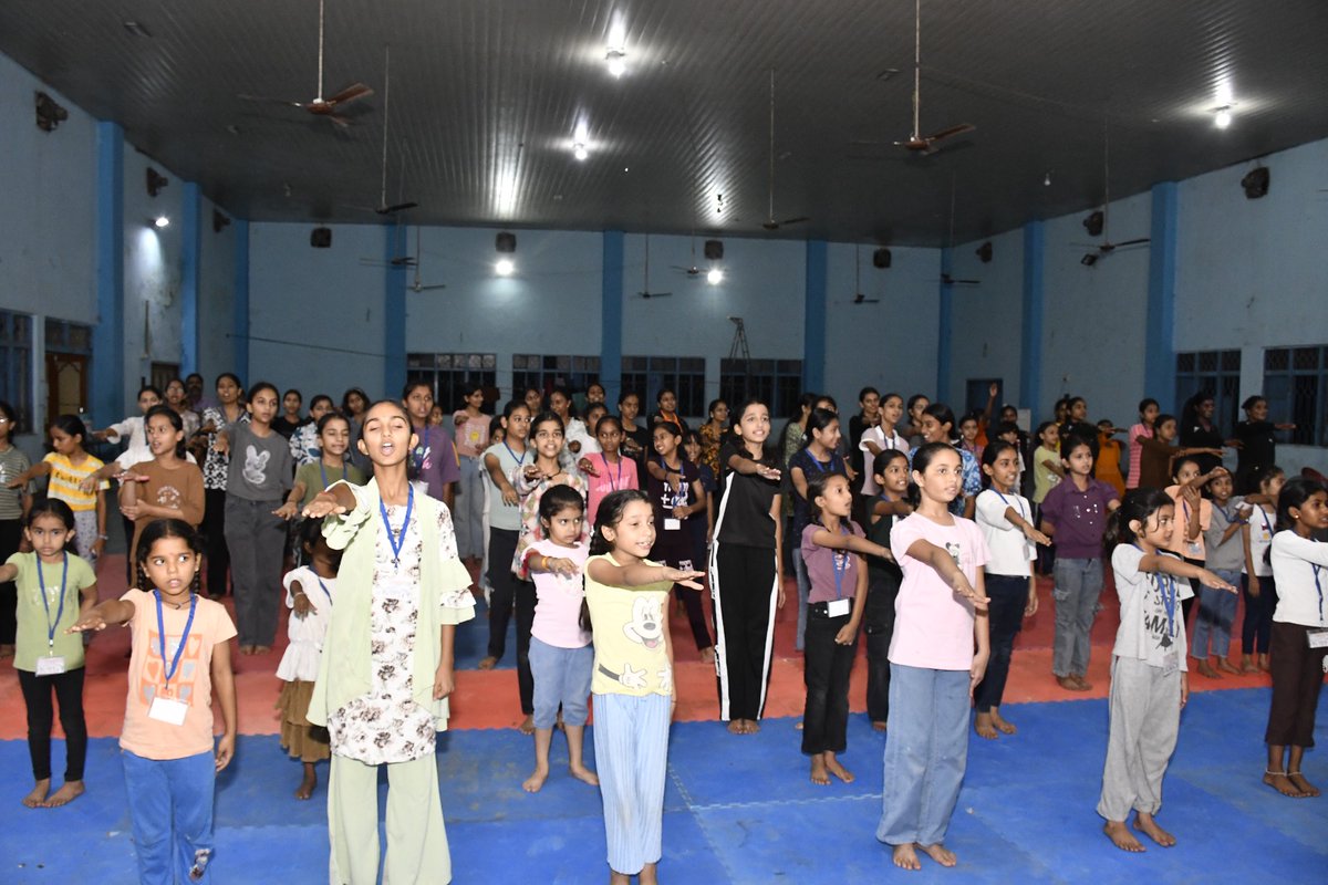 HiteshShuklaBJP's tweet image. संस्था #युवधर्म #मन्दसौर की नवरात्र में  #शक्ति_की_आराधना बेटीयों को आत्मरक्षा में आत्म बनाने का संकल्प #द्वितीय_वर्ष