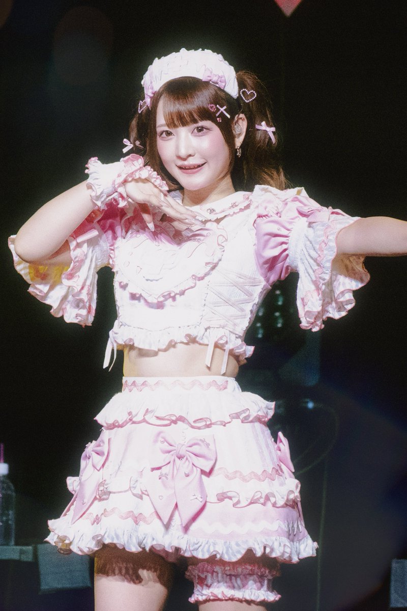 . 
་  ♡  ⋆  　　.    　　
  　 + .  ˚ . 　  .  
「キミと歌う、ハートのキラキラ！
笑顔ニッコリ、キュアアイドル！」
　　　　　　　　. 
　　　　　　　　　་  ♡  ⋆  　　.    　　
  　                                    + .  ˚ . 　  .