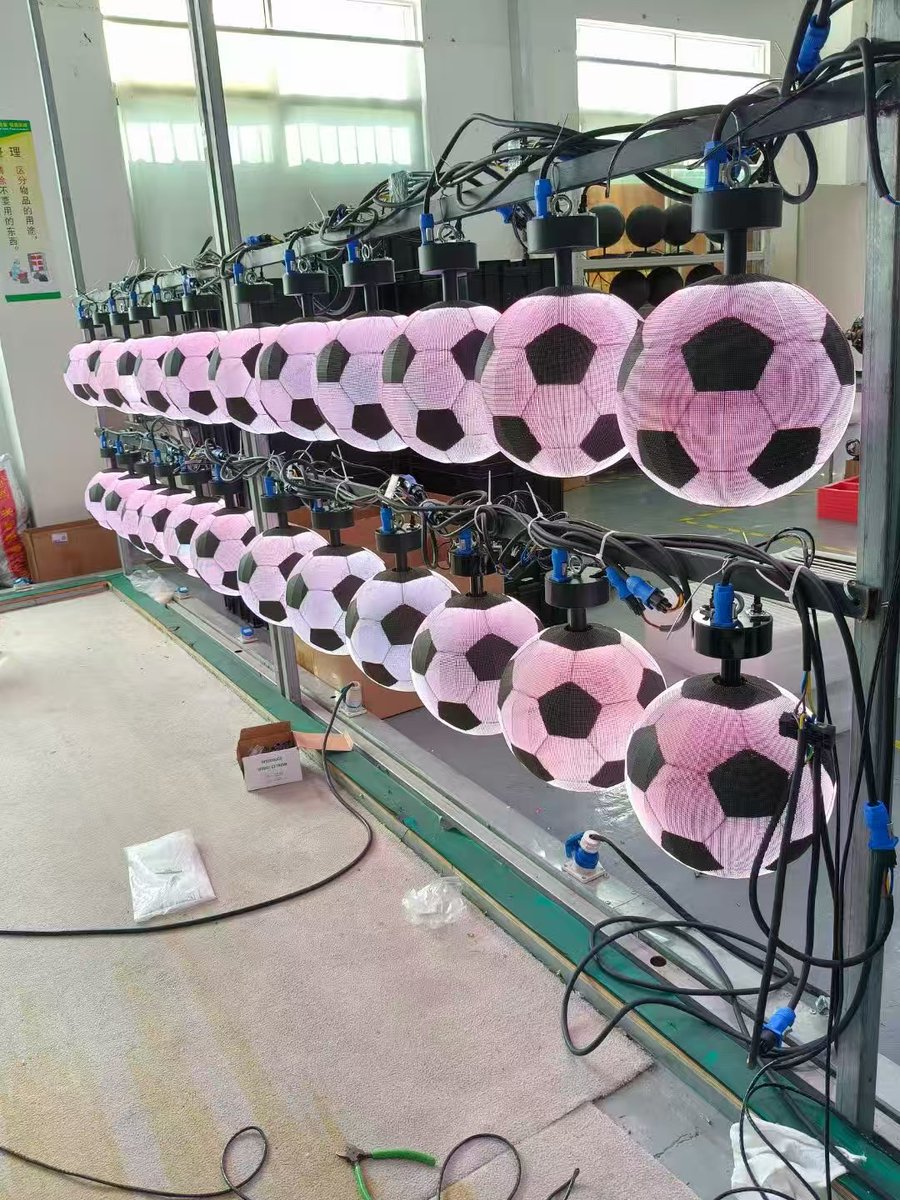TracyHu16's tweet photo. Let’s play basketball and football together!
All #customized led ball #indoor #outdoor #LEDBall #event #Globalledscreen #leddisplay #Ledpanel #ledvideowall #factory #GOB #COB #manufacturer
welcome to inquiry:
Email: tracy@szscree.com 
Call/WeChat/WhatsApp: 0086-18316843344 https://t.co/3zAITiNcWx
