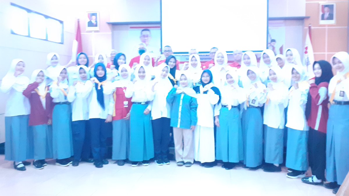 pmi_cilacap's tweet photo. Foto bersama https://t.co/OURRwtnSi4