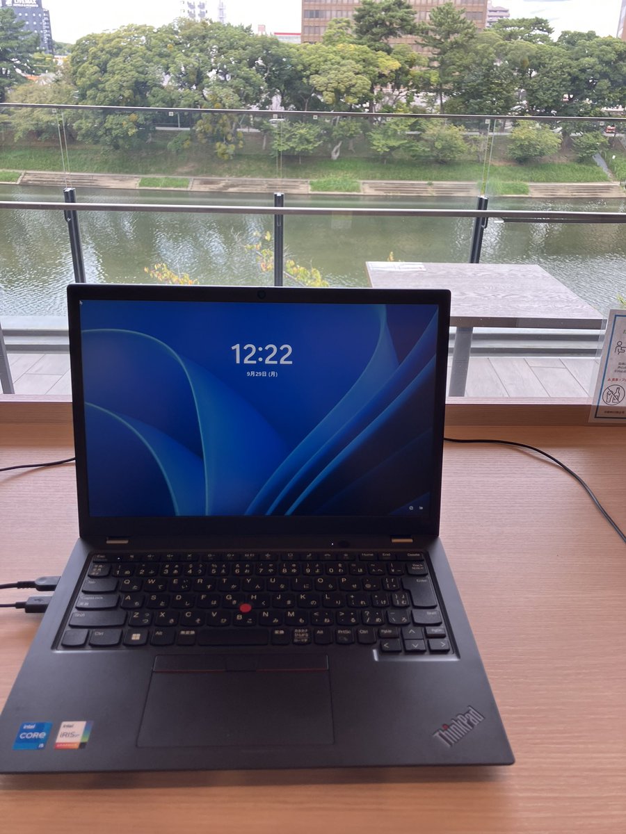 kuroko0428's tweet photo. たまたま息子の送り迎えで時間が空くので時間合わせでコアワーキングスペース。

今年は久しぶりにJALクリスタル獲得。 https://t.co/NTiUergdhA