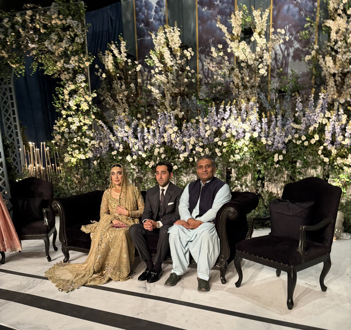 ChMuhammadAkma3's tweet image. Valima Reception - Son of Jawaid Akbar Riaz, DG NAB Karachi. Meet-up after long time with legendary Lawyer Naeem Bukhari.