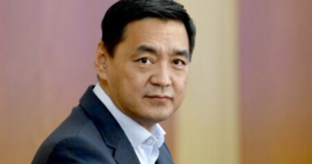 МАН-ын бага хурлын Тооллогын комиссын дарга, УИХ-ын гишүүн Ж.Алдаржавхлан: "Санал хураалтыг хоёр үе шаттай явуулна, хоёр дахь шатны санал хураалтын ирцийг дахин тоолж баталгаажуулна" гэсэн журмыг Тооллогын комисс гишүүдэд уншиж танилцуулсан. МАН өнгөрсөн хугацаанд бага хурлаараа