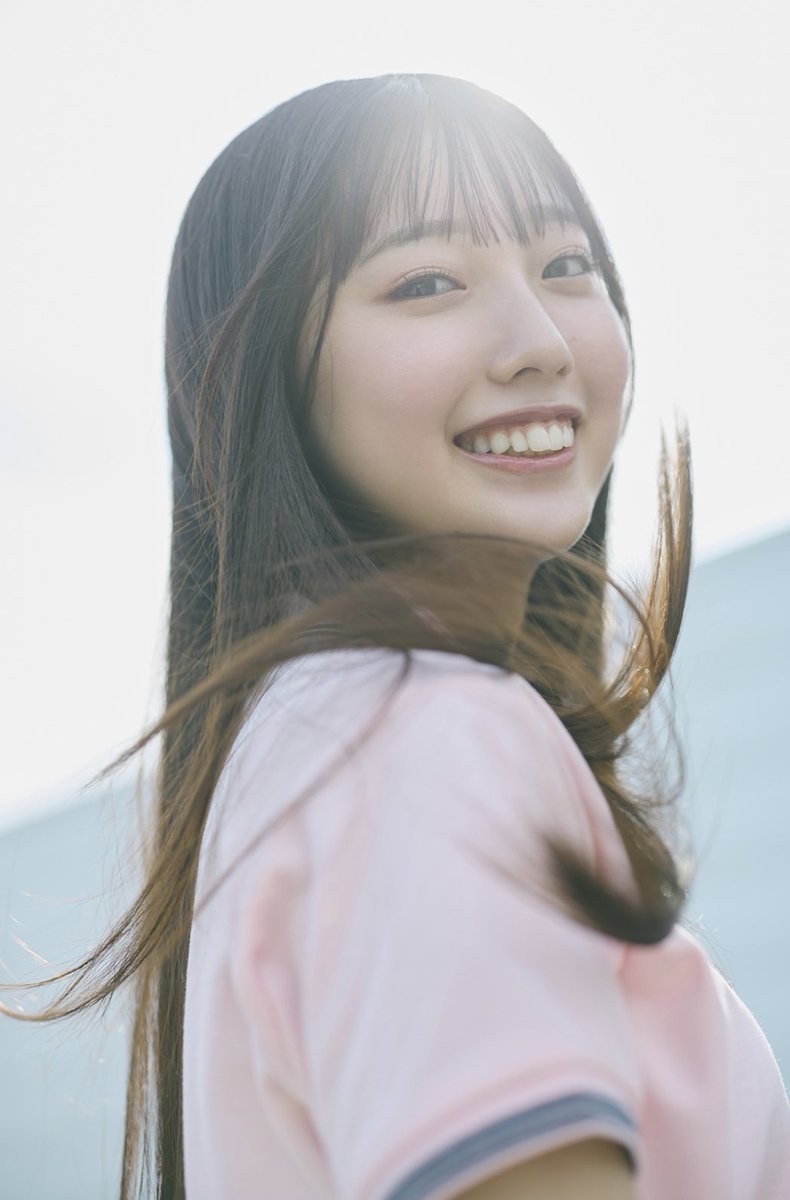 「最終値下げ！」5期生お披露目衣装 大田美月 ヨリ 直筆サイン 裏コメあり Yahoo!オークション -「大田」(写真) の落札相場・落札価格