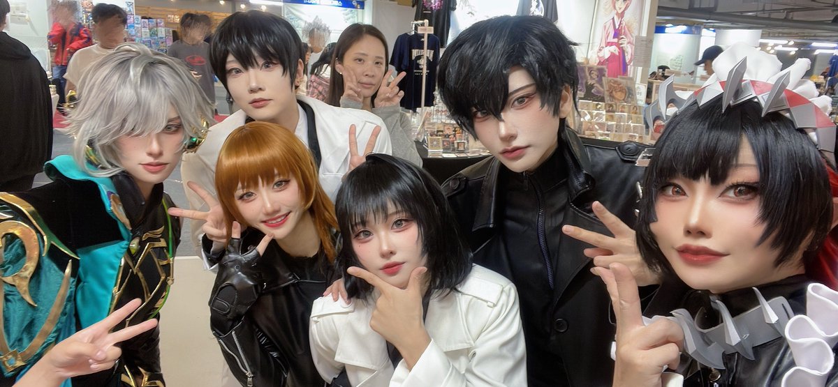 한국 코스프레 팀 여러분! 정말 아름답고 멋진 분들이었습니다!!! 최고의 시간 감사드립니다!

韓国のコスプレイヤーチームACROWNの皆さんめちゃくちゃクオリティ高くて美男美女ばかりでした！気さくだしファンサが素晴らしい🫶
#BICOF