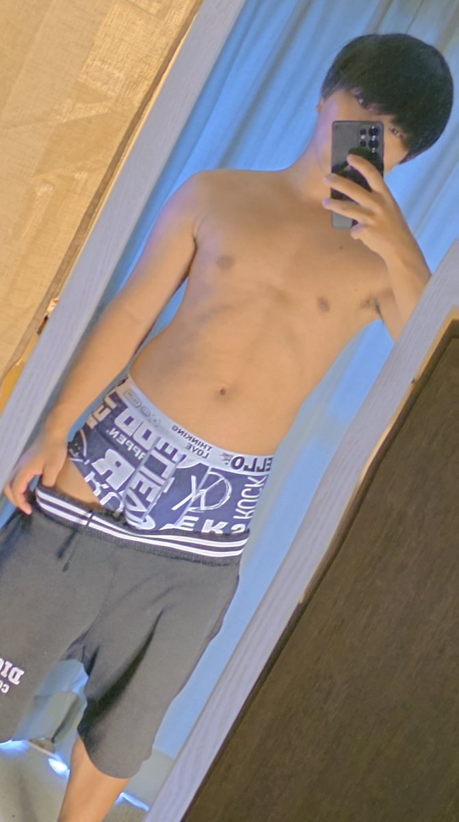 cocoa__yu's tweet image. 【固定更新】
日記感覚でポストするゆるいアカウント

【10月の目標】
・秋桜を見にいく
・ロードバイクのSTIレバー交換

・江の島 湘南キャンドル2025
・赤レンガ倉庫 オクトーバーフェスト
・USJ ホラーナイト

【趣味】
#旅行 / #温泉 / #カメラ / #カフェ巡り / #ゲーム / #映画 / #サイクリング