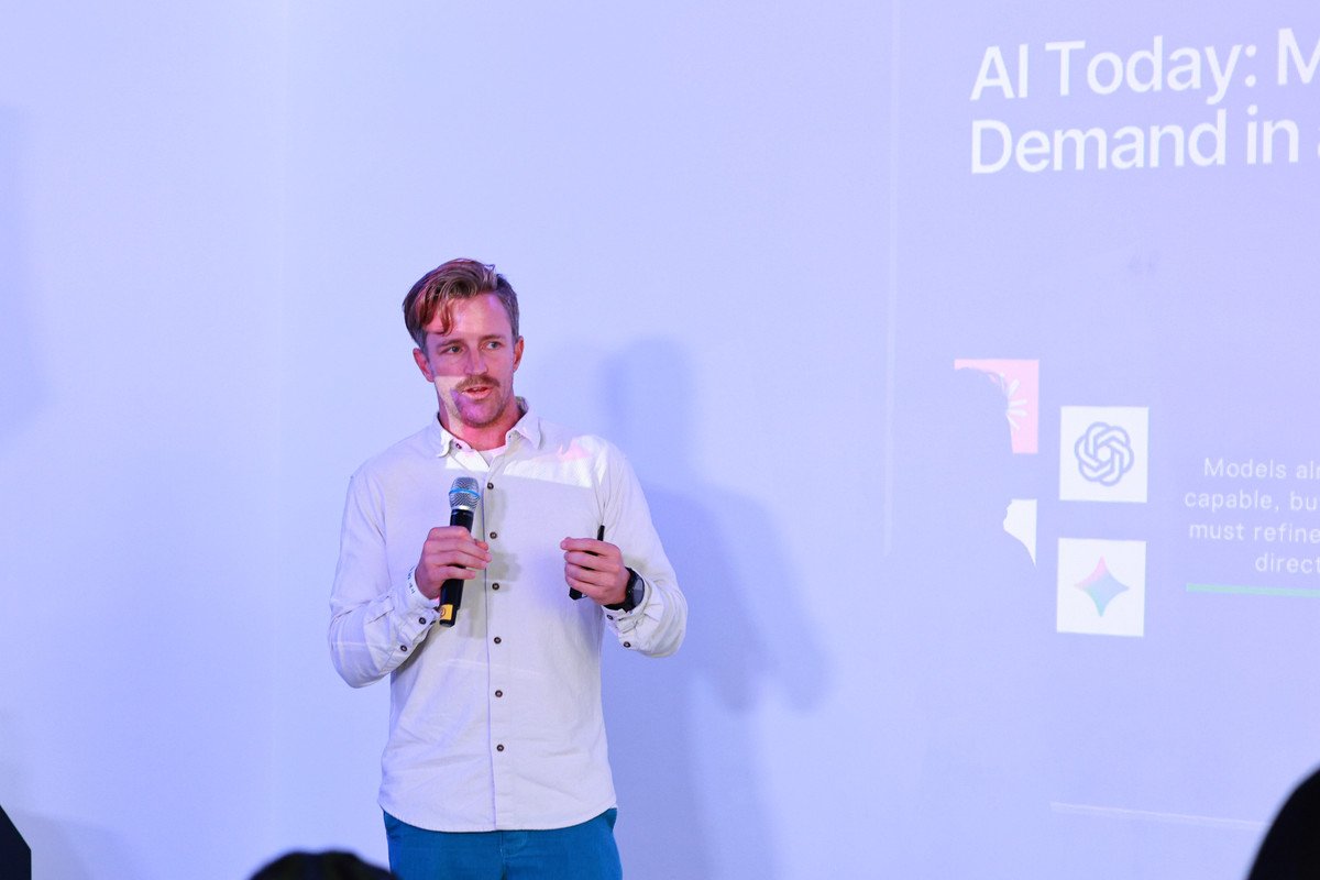 World Mobile 关于全球连接的演讲