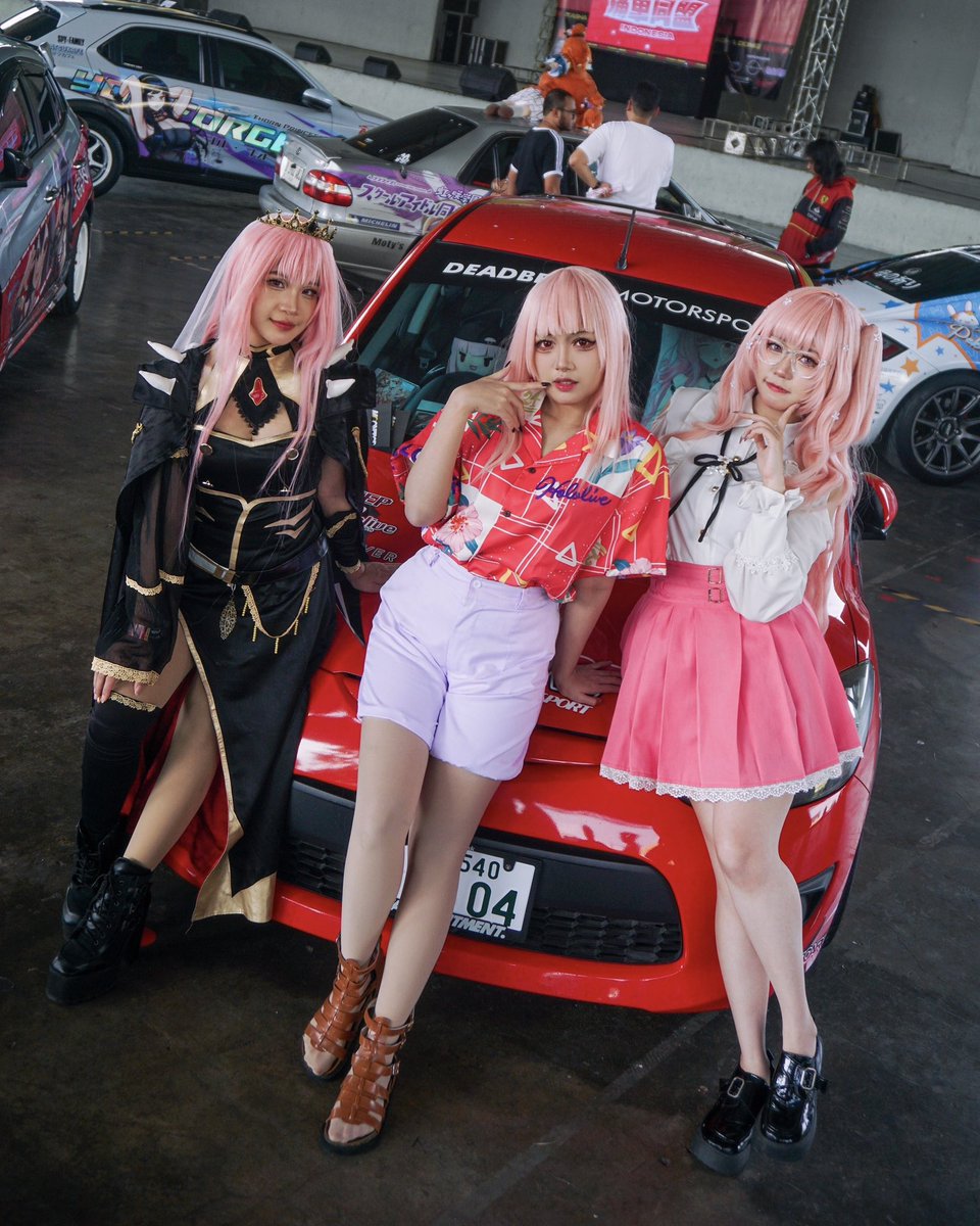 remio_de's tweet photo. Mori-verse 💀🏖️🌸

Cos @taakiio @seinaryuu @miyuki_yoruna 

📸 @sangkasur 

#callillust #MoriCalliope https://t.co/74HdUzePOt