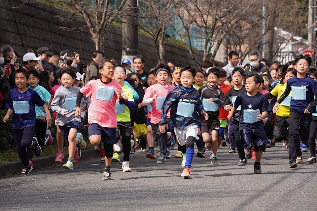 第36回栄区民ロードレース大会参加者募集！ | 横浜スポーツ情報サイト［ハマスポ］ hamaspo.com/topics/20250929
＃ロードレース ＃ランニング ＃横浜 ＃栄区  ＃スポーツ ＃横浜マラソンチャレンジ