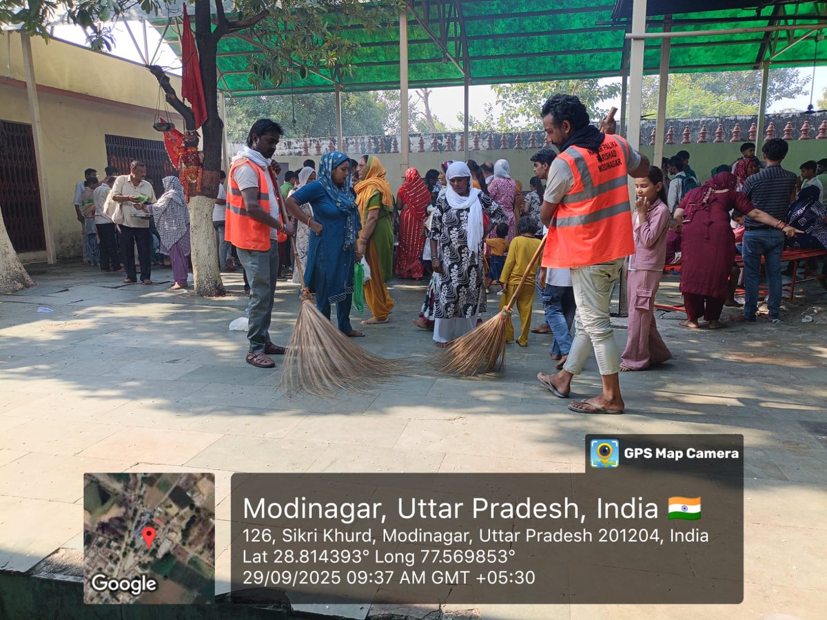 ModinagarNagar's tweet image. 🚩जय माता दी🚩
मोदीनगर नगर पालिका 🙏✨
सिकरी माता मंदिर में नगर पालिका के कर्मचारियों द्वारा साफ-सफाई का कार्य किया गया। श्रद्धालुओं को स्वच्छ वातावरण उपलब्ध कराने हेतु नगर पालिका के अधिकारी SFI दिनेश कुमार जी मौके पर उपस्थित रहे। 🌸

#SwachhMandir #CleanModinagar #NagarPalika