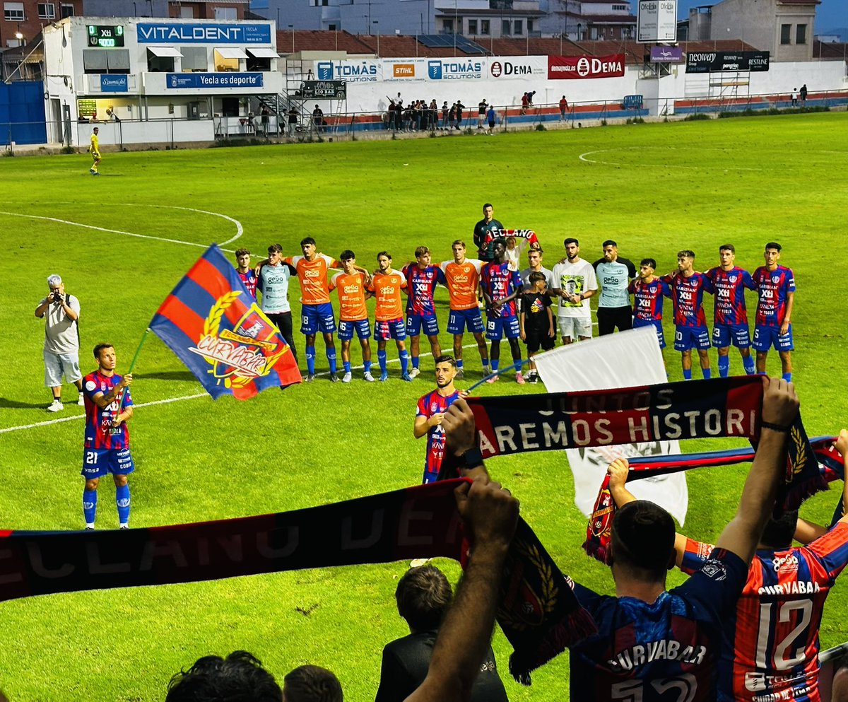 Ayer no pudo ser, pero aún queda mucha temporada 💪🏻💪🏻❤️💙❤️💙 ¡Vamos, mi <a href="/Yeclano_dptvo/">Yeclano Deportivo</a> !