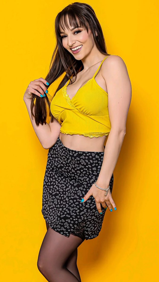 Lexi Luna 
#lexi_luna #lexiluna #star  #yabancı #yabancıoyuncu #unlu #türkünlü #magazin #gündem #oyuncu 
#dizi #film #ünlü #actor