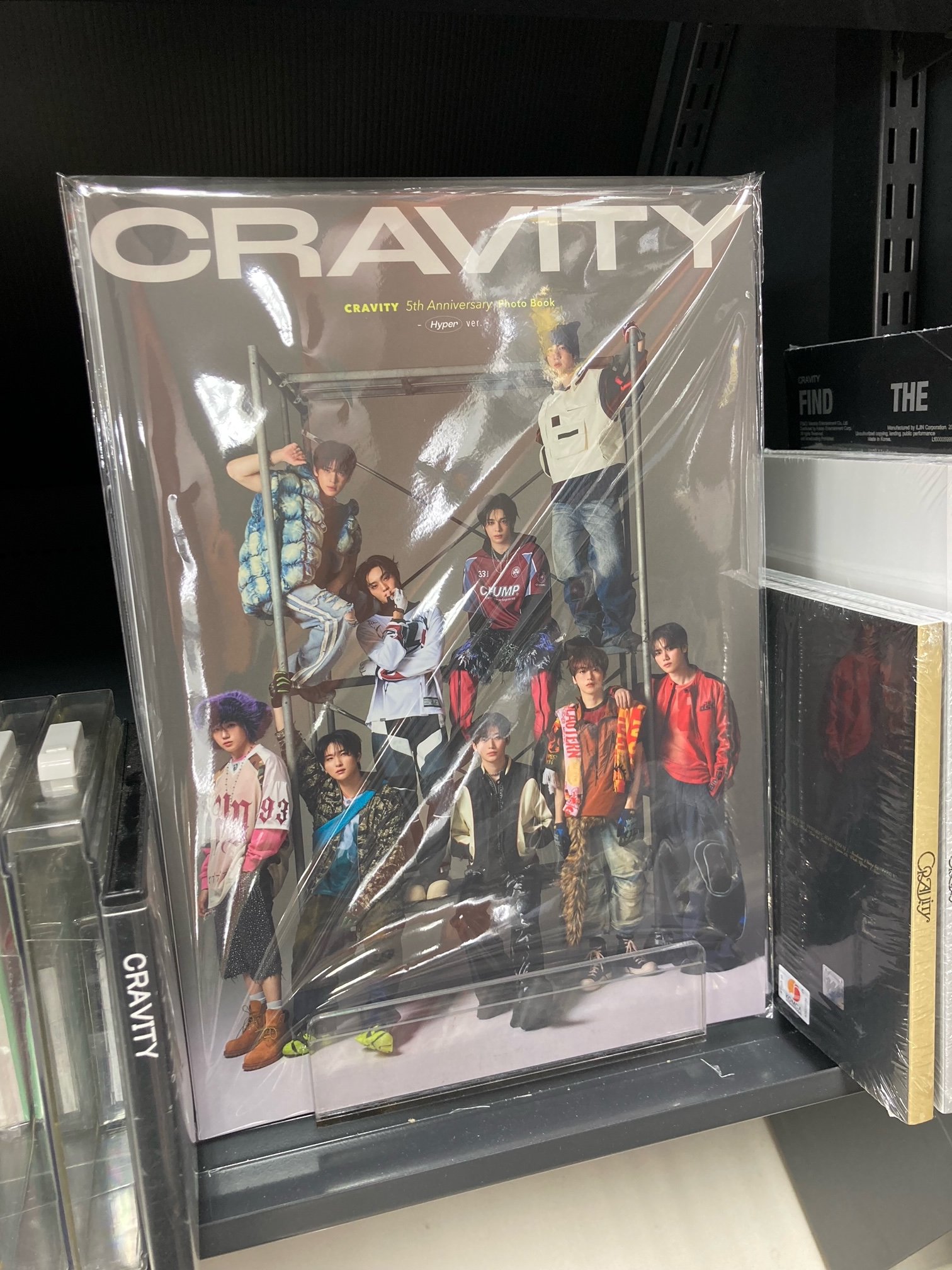 CRAVITY 5th Anniversaryフォトブック Classic 9枚 CRAVITY 5th Anniversaryフォトブック Classic 9枚 - メルカリ