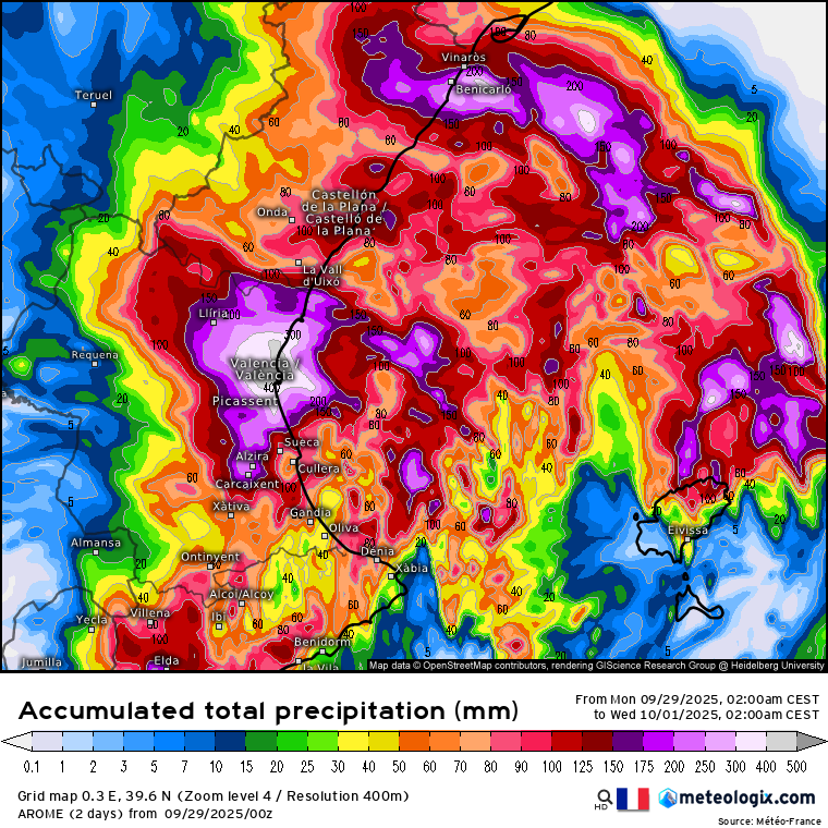 meteo_sureste's tweet image. ⚠️Mucho ojo las próximas horas a la provincia de Valencia , el modelo Arome en esta salida 00z mete la mayor acumulación de agua en la ciudad con picos de 400 mm🌧🌧 . No es algo a tomar al pie de la letra, pero son ya muchas salidas de modelos insistiendo en esa zona.
