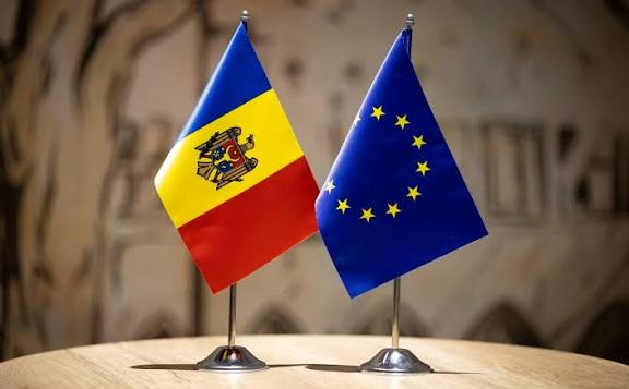 InfoDekoder's tweet image. Mołdawia wybrała scieżkę w kierunku UE. Wspaniały sukces europejskiej demokracji. Wygrana z ciemnotą i czającym się złem. Nie wszędzie wybory kończą się takim happy endem.