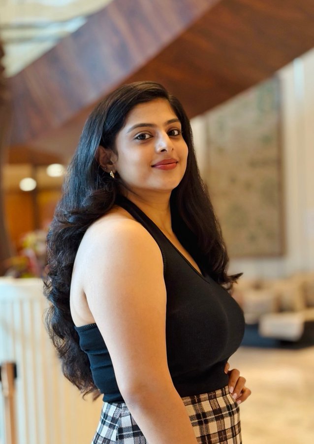 G1_VwnfbQAAEbGK?format=jpg&name=900x900