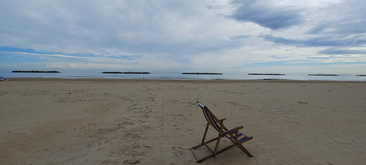 Gli incontri più importanti sono già combinati dalle anime prima ancora che i corpi si vedano.

Paulo Coelho