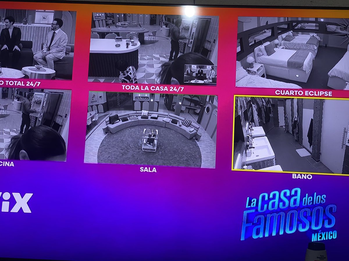 ConcepcionMur's tweet photo. @LaCasaFamososMx donde están los que están comprados por la producción que casualidad ahorita ya los llamaron para ponerlos de acuerdo con la final FRAUDE FEAUDE https://t.co/kg8zydz5mB