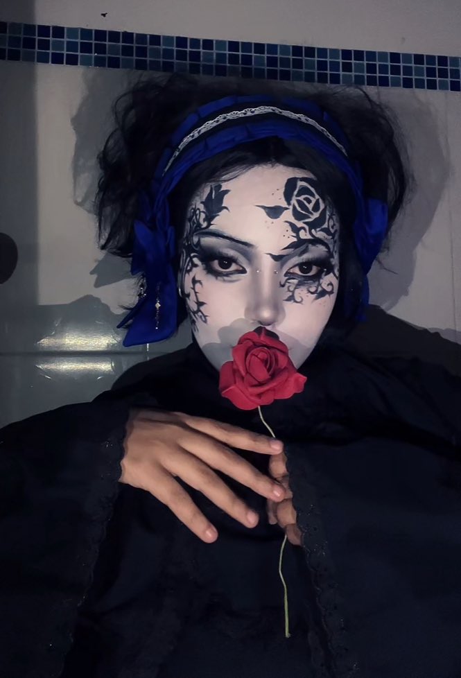 Vampireg0th4's tweet image. antes de desinstalar o X queria postar uma última coisa🌹
