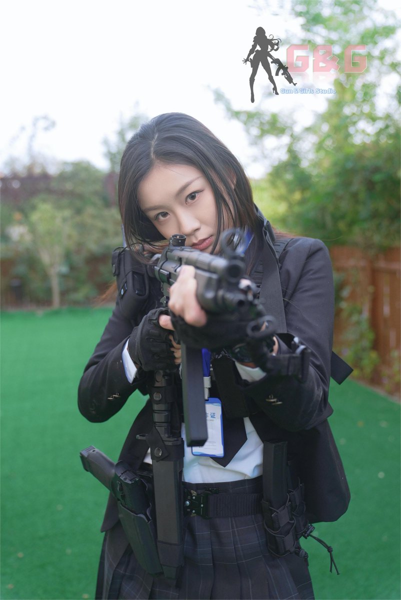 GunGirlsStudio's tweet photo. #weapongirl #gungirl #gun https://t.co/BTVTtQbYBl