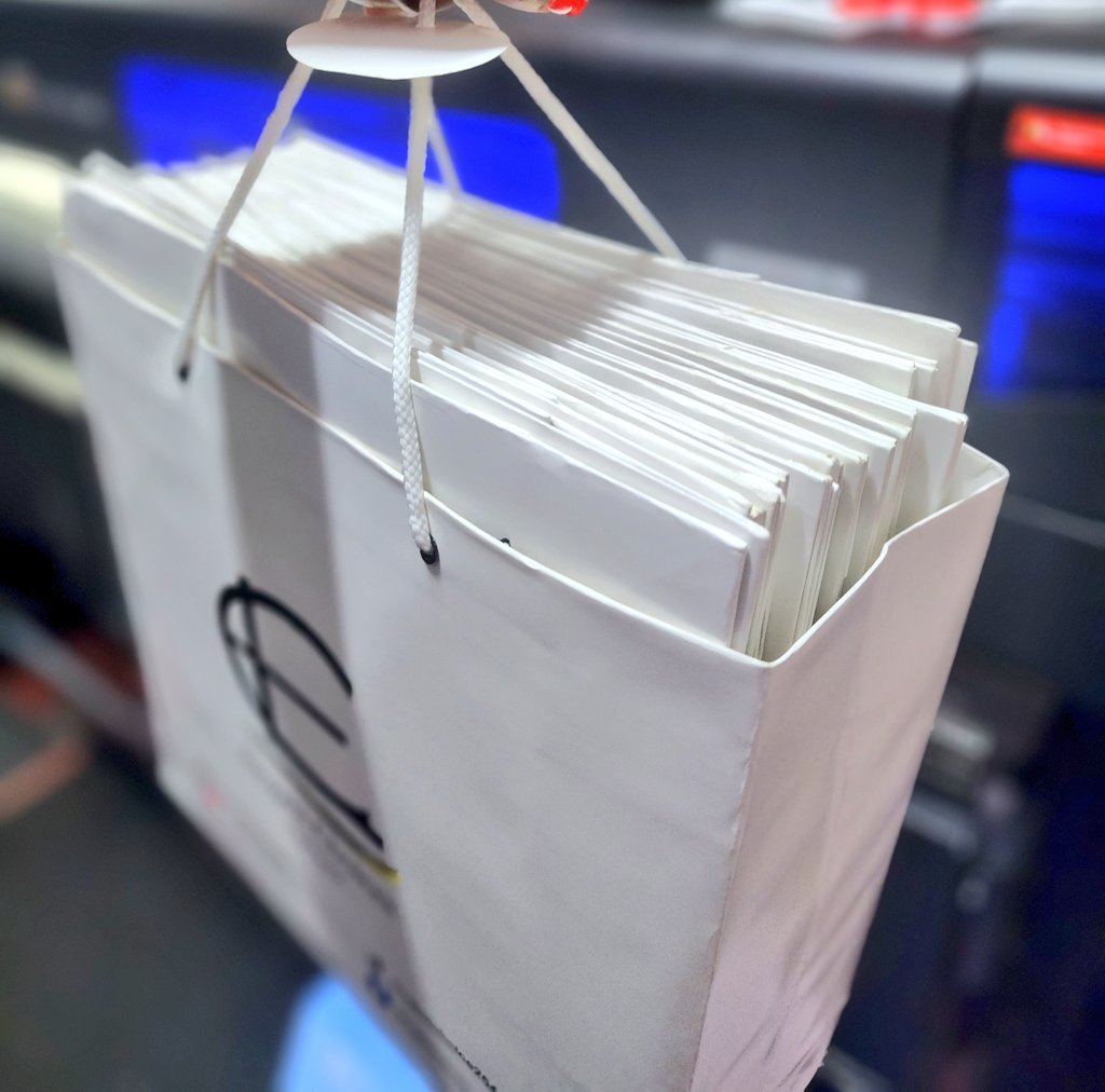 Wassup beautiful people
We offer print and design services at pixeldesignkitchen.com, call 0715768008
If you have the merchandise, we offer pick and drop for printing 
We can also tge merchandise for you.
We deliver countrywide 
RT widel, TIA