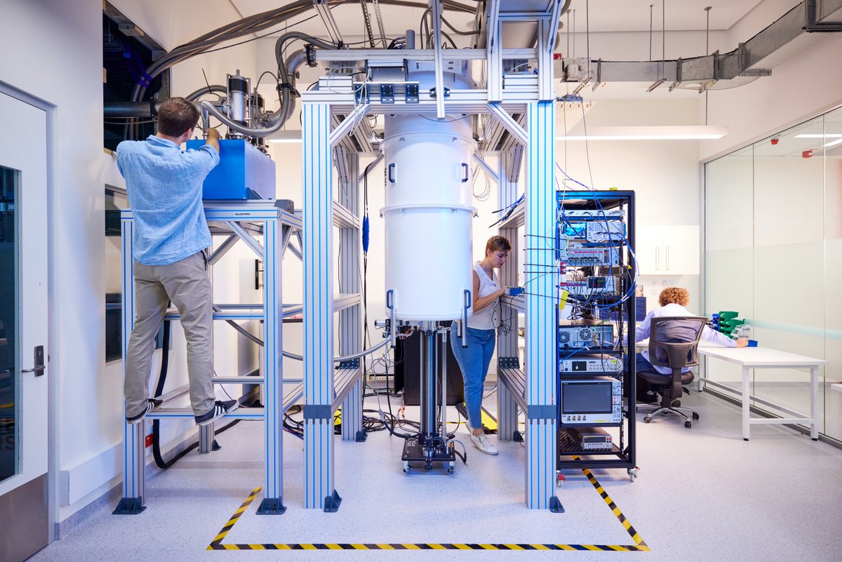 BlueFors_Ltd's tweet image. Silicon Quantum Computing is building the first commercial #quantumcomputing platform capable of hosting millions of qubits in a single system.
In our case story, we look at SQC's unique 14|15 Platform and how #cryogenics supports it: bluefors.com/stories/silico…
#CoolForProgress