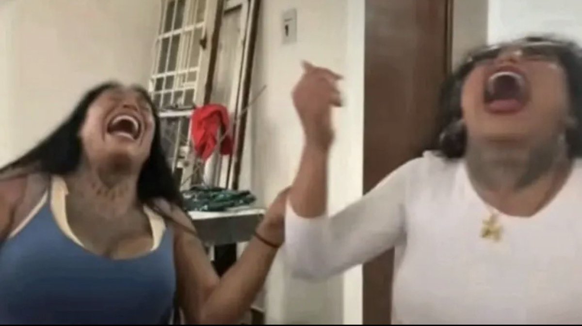 Te amamos Rosa María Artegon ♡ 
Que satisfacción, les bajaste el ego. 
Auuuu jajaja. #LaCasaDeLosFamososMxً