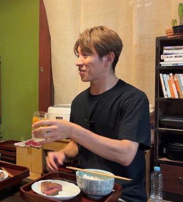 이 사진 왜케 맘에 들지