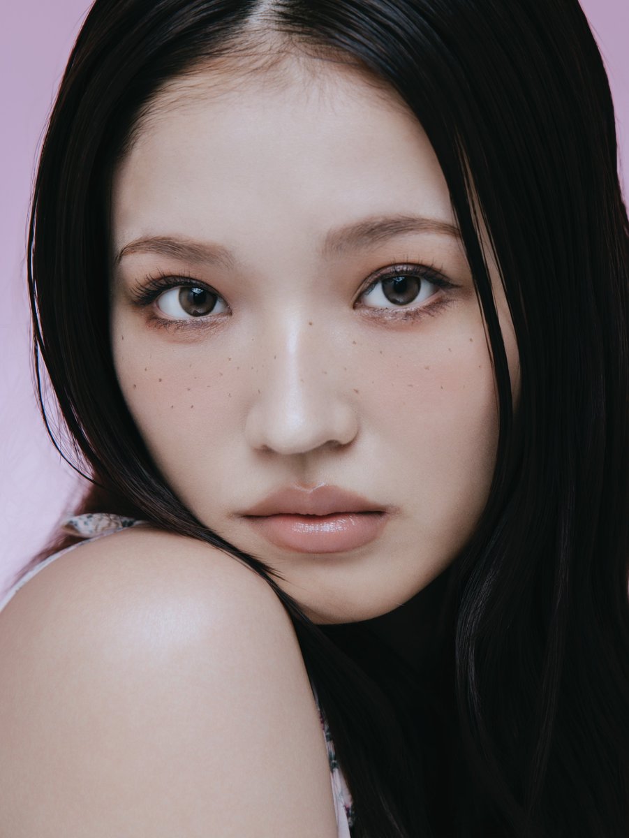 みんなはどっちのせいらが好き？

秒でなりたい印象が叶うアイライナー・ #ラブライナー を使って、2タイプの #せいら に変身🩷 くわしいメイク解説は......
🔗vivi.tv/post451549/
#PR #LoveLiner #わたしのカワイイはわたしが決める <a href="/loveliner_jp/">loveliner_jp</a>

←王道Coolビューティ　　　　　Kドル Sweet→